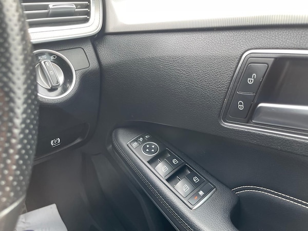 Used Mercedes-Benz E Class 2016 for sale - 73897984: Photo 11