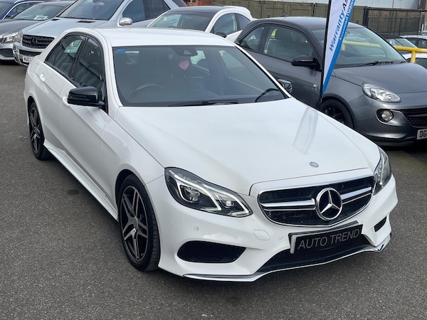 Used Mercedes-Benz E Class 2016 for sale - 73897984: Photo 2