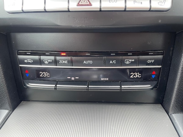 Used Mercedes-Benz E Class 2016 for sale - 73897984: Photo 41