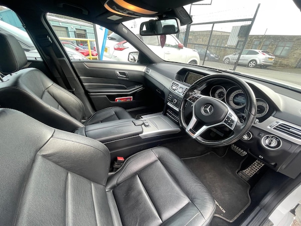 Used Mercedes-Benz E Class 2016 for sale - 73897984: Photo 9