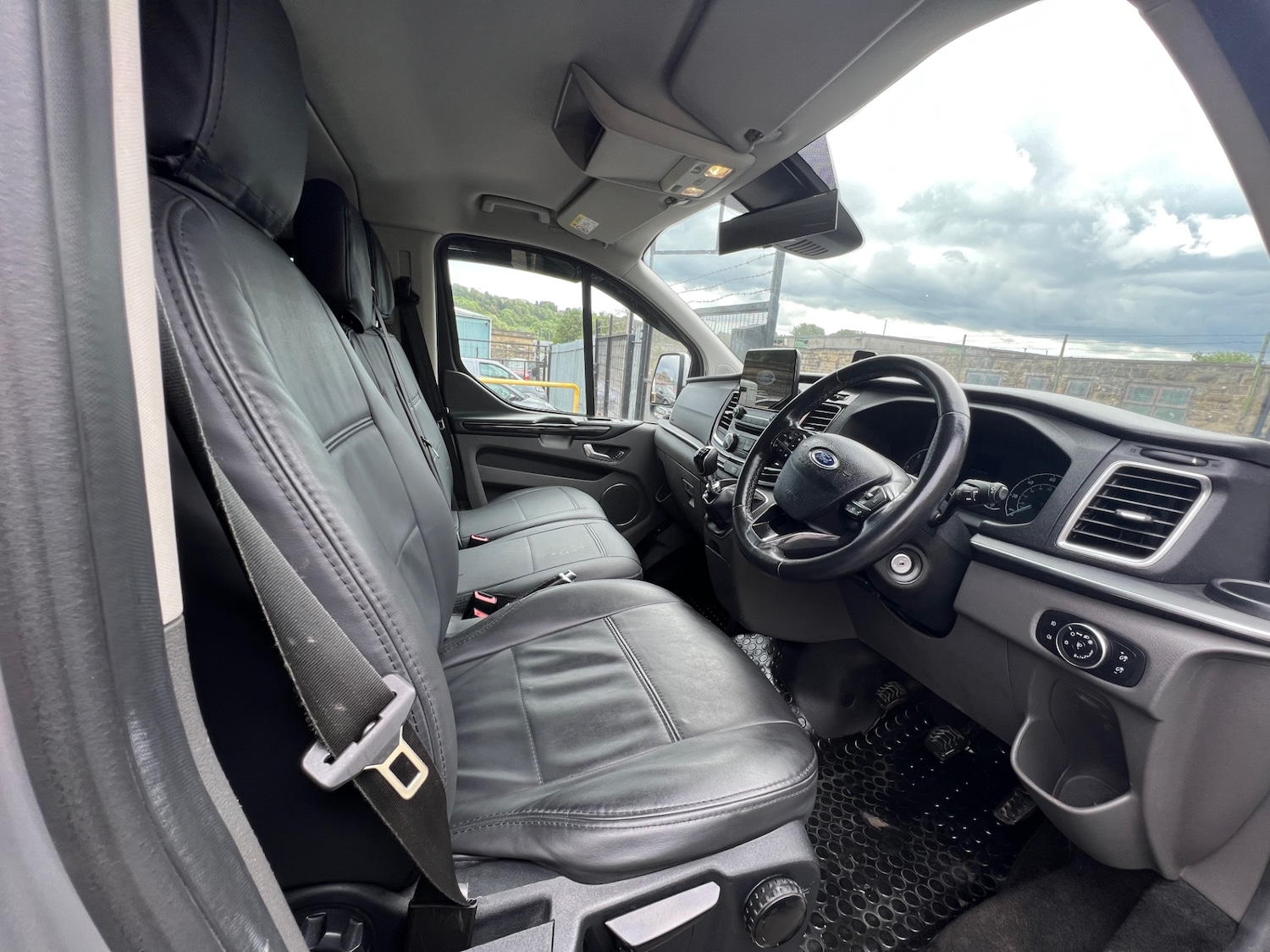 Used Ford Tourneo Custom 2018 for sale - 76596661: Photo 6