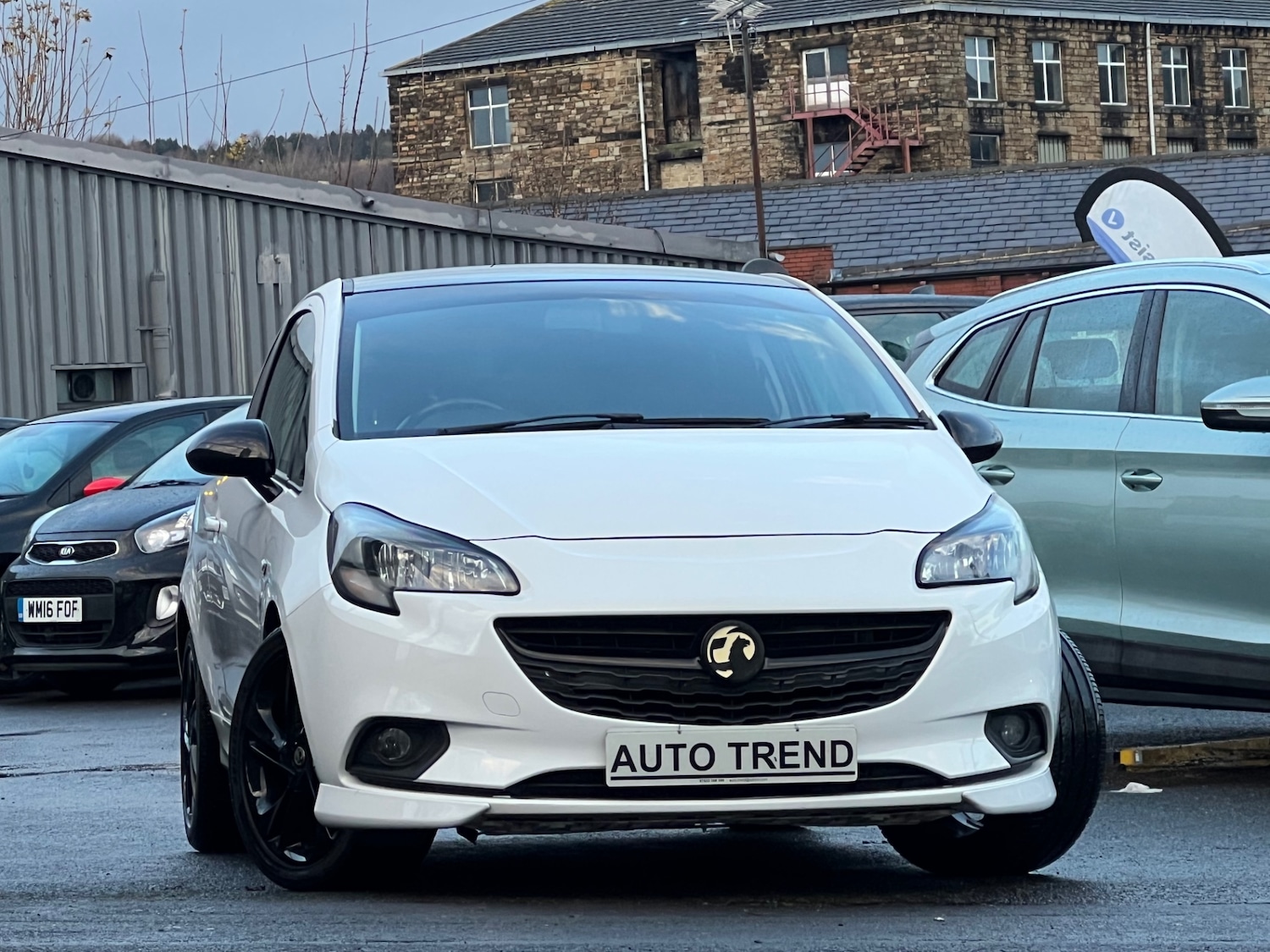 Used Vauxhall Corsa 2016 for sale - 76847353: Photo 2