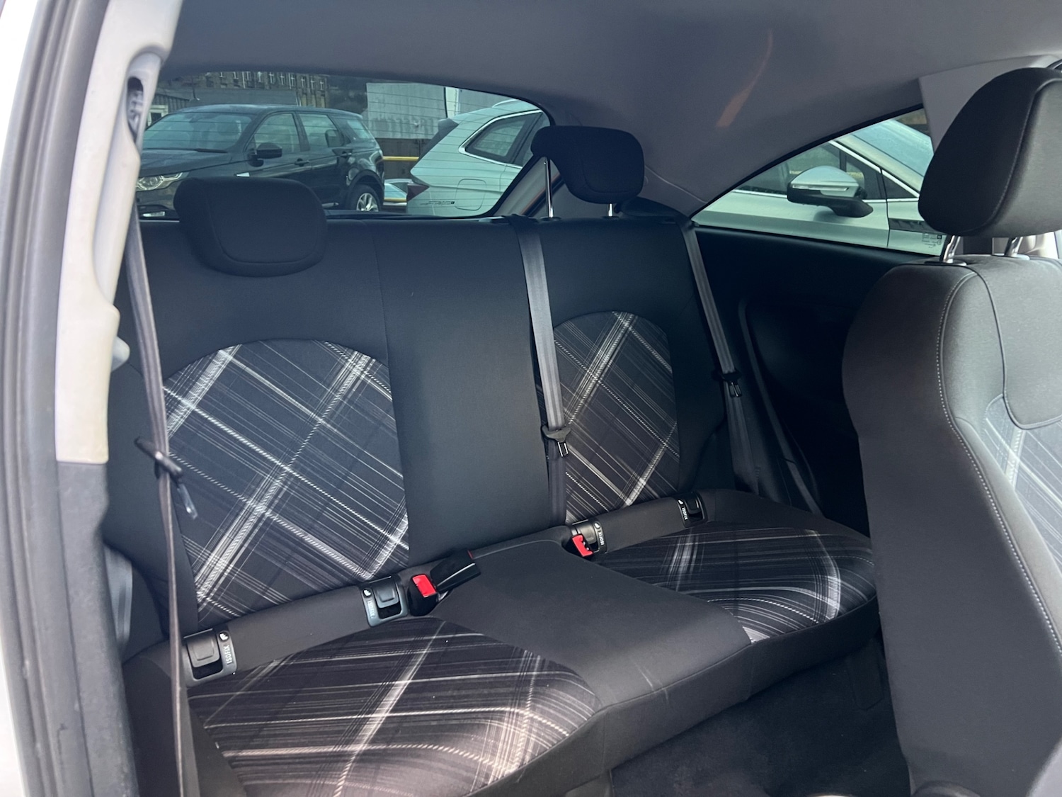 Used Vauxhall Corsa 2016 for sale - 76847353: Photo 3