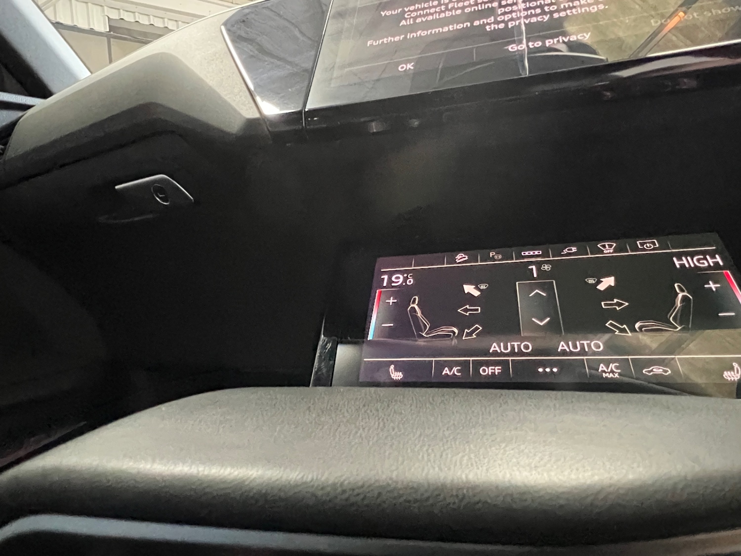 Used Audi Q8 2023 for sale - 76722043: Photo 16