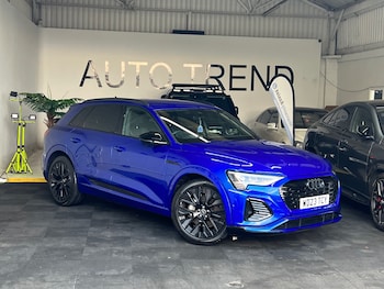 Used Audi Q8 2023 for sale - 76722043: Photo