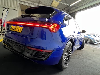 Used Audi Q8 2023 for sale - 76722043: Photo