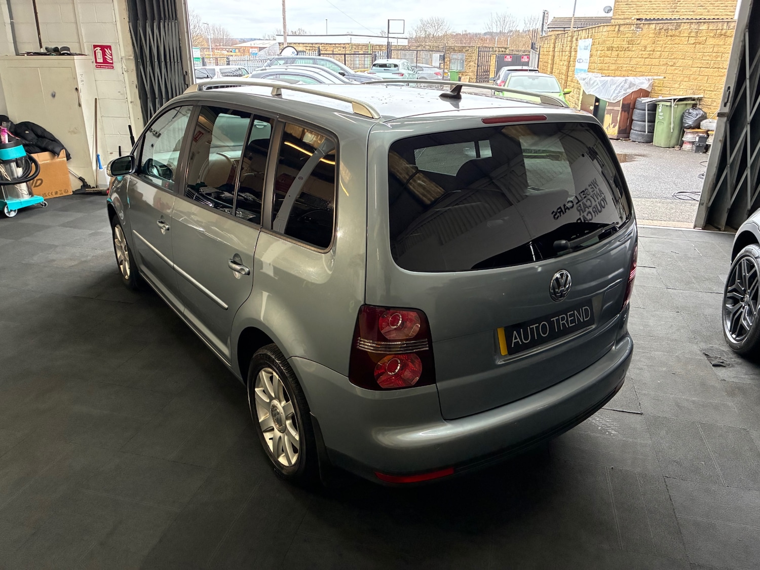 Used Volkswagen Touran 2008 for sale - 77055099: Photo 19