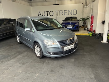 Used Volkswagen Touran 2008 for sale - 77055099: Photo