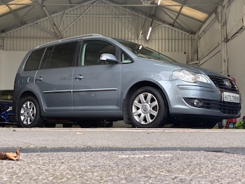 Used Volkswagen Touran 2008 for sale - 77055099: Photo