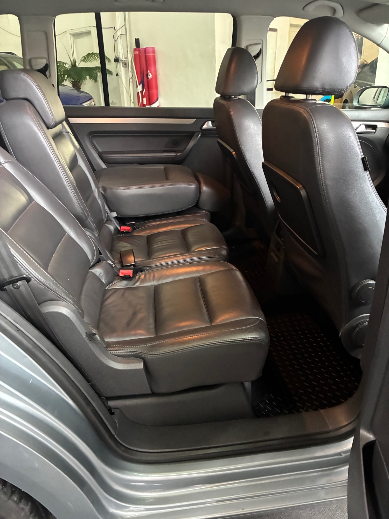 Used Volkswagen Touran 2008 for sale - 77055099: Photo 9