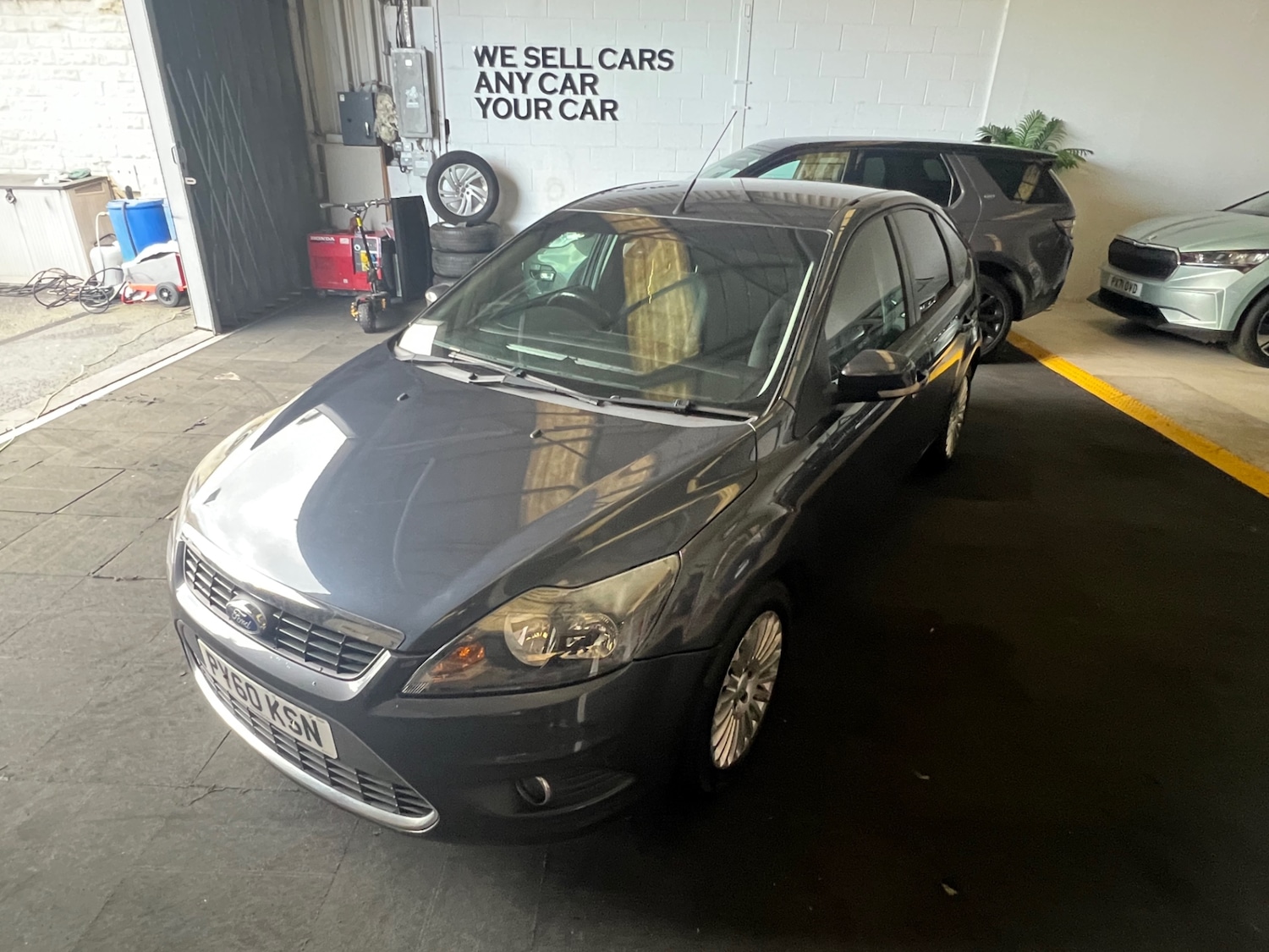 Used Ford Focus 2011 for sale - 78070662: Photo 2