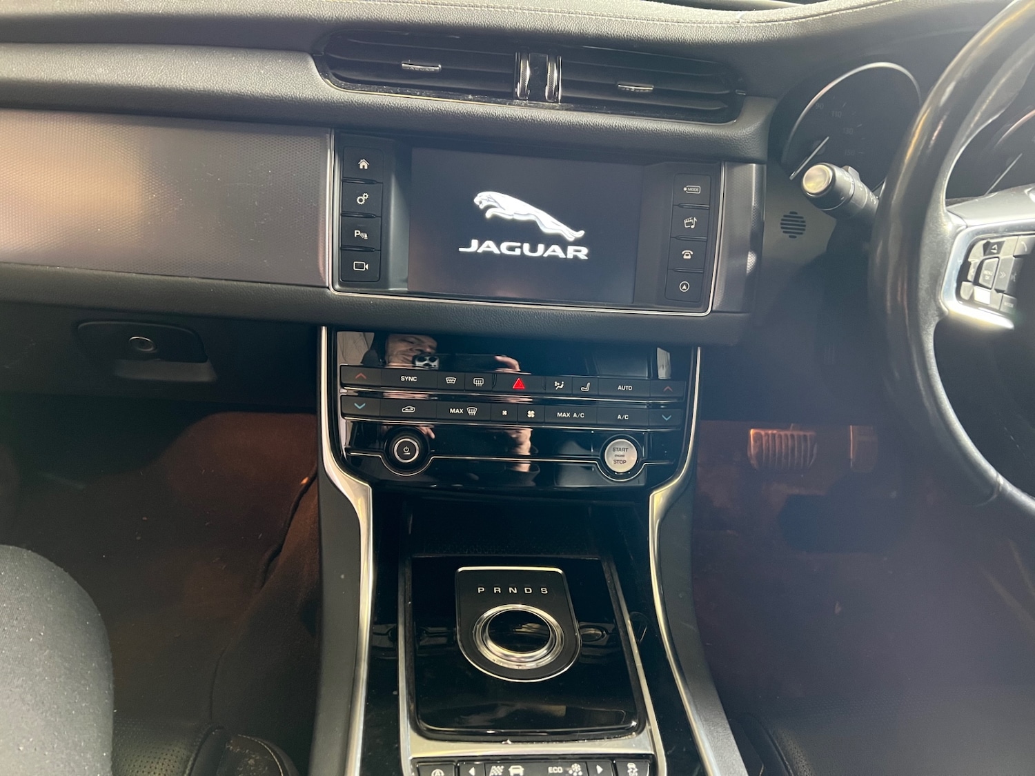 Used Jaguar XF 2018 for sale - 77873393: Photo 11