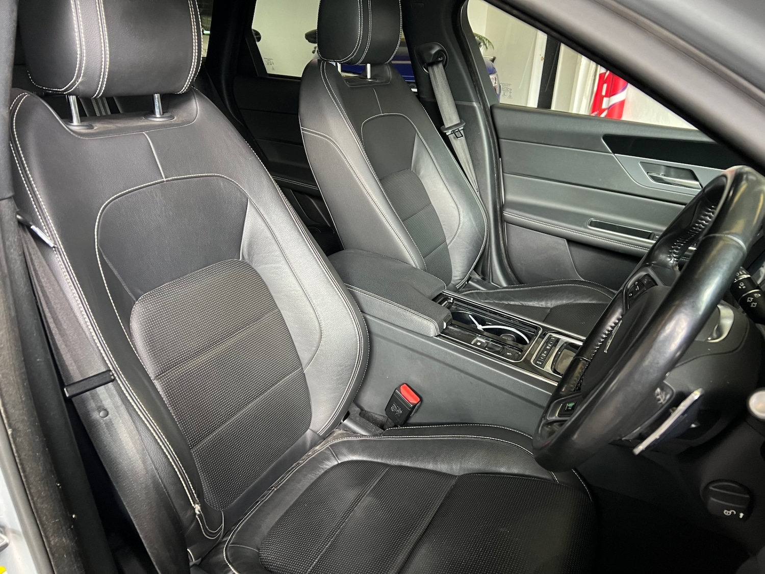 Used Jaguar XF 2018 for sale - 77873393: Photo 12