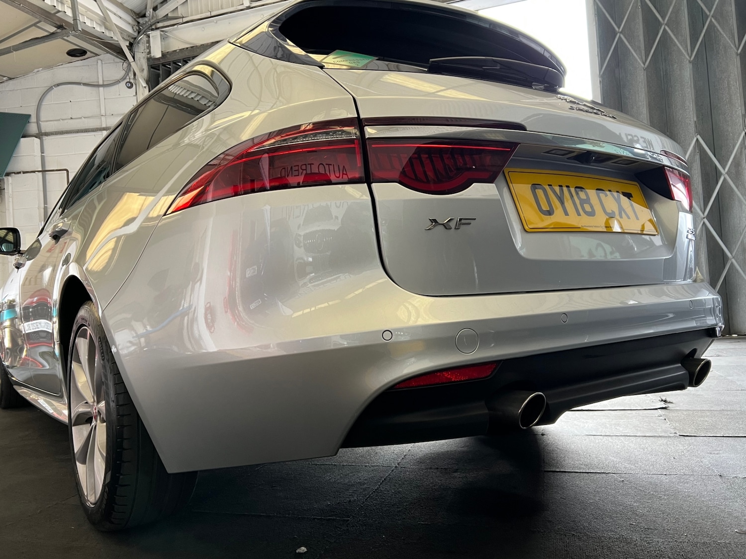 Used Jaguar XF 2018 for sale - 77873393: Photo 3