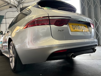 Used Jaguar XF 2018 for sale - 77873393: Photo