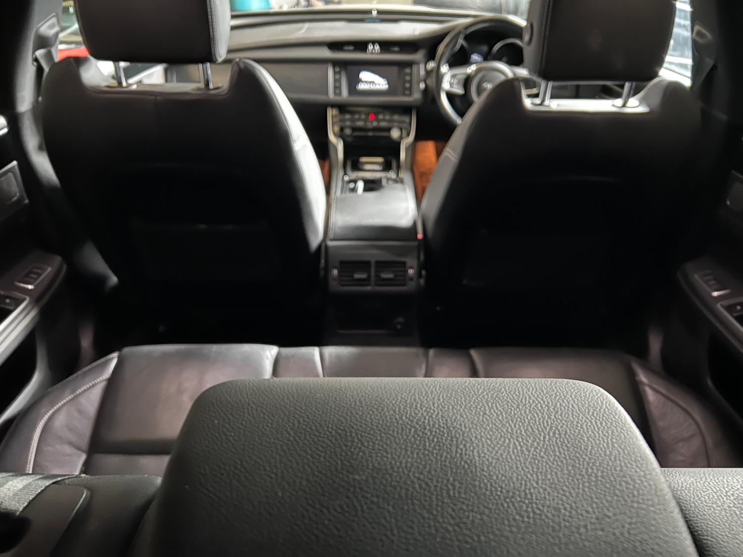 Used Jaguar XF 2018 for sale - 77873393: Photo 8