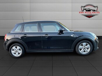 Used MINI Hatch 2020 for sale - 77337279: Photo