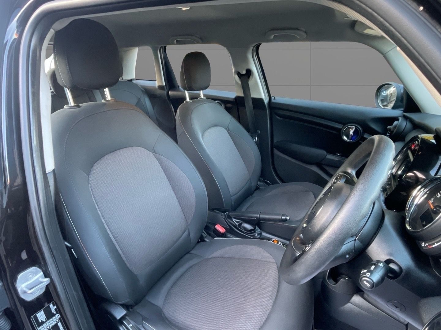 Used MINI Hatch 2020 for sale - 77337279: Photo 5