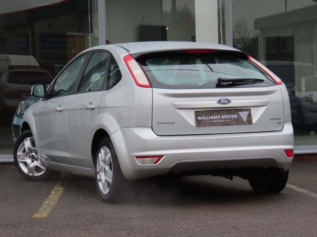 Used Ford Focus 2009 for sale - 77249978: Photo 4