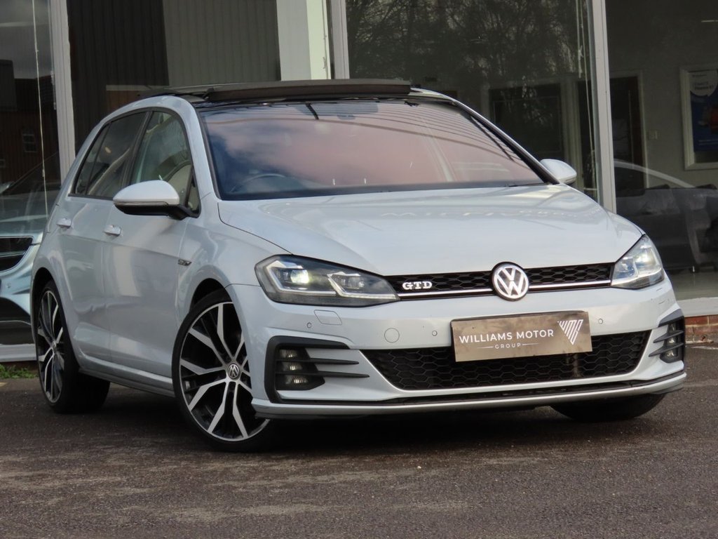 Used Volkswagen Golf 2018 for sale - 76632461: Photo 2