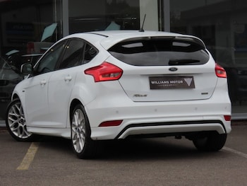 Used Ford Focus 2017 for sale - 75619883: Photo