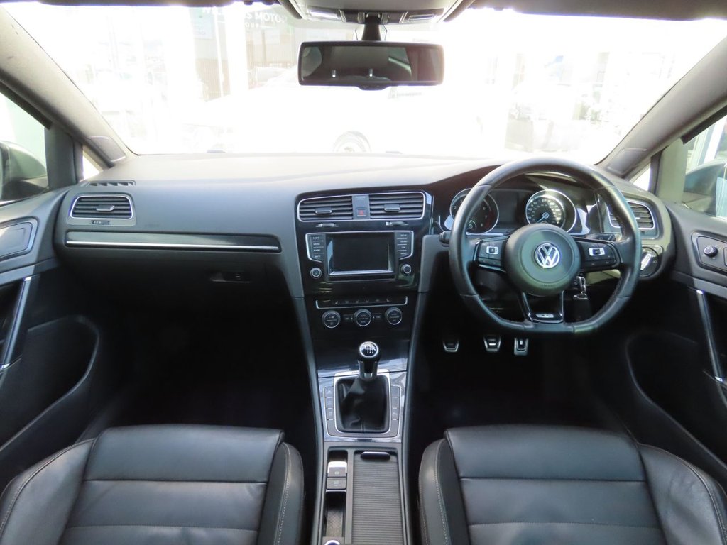 Used Volkswagen Golf 2015 for sale - 77708770: Photo 9