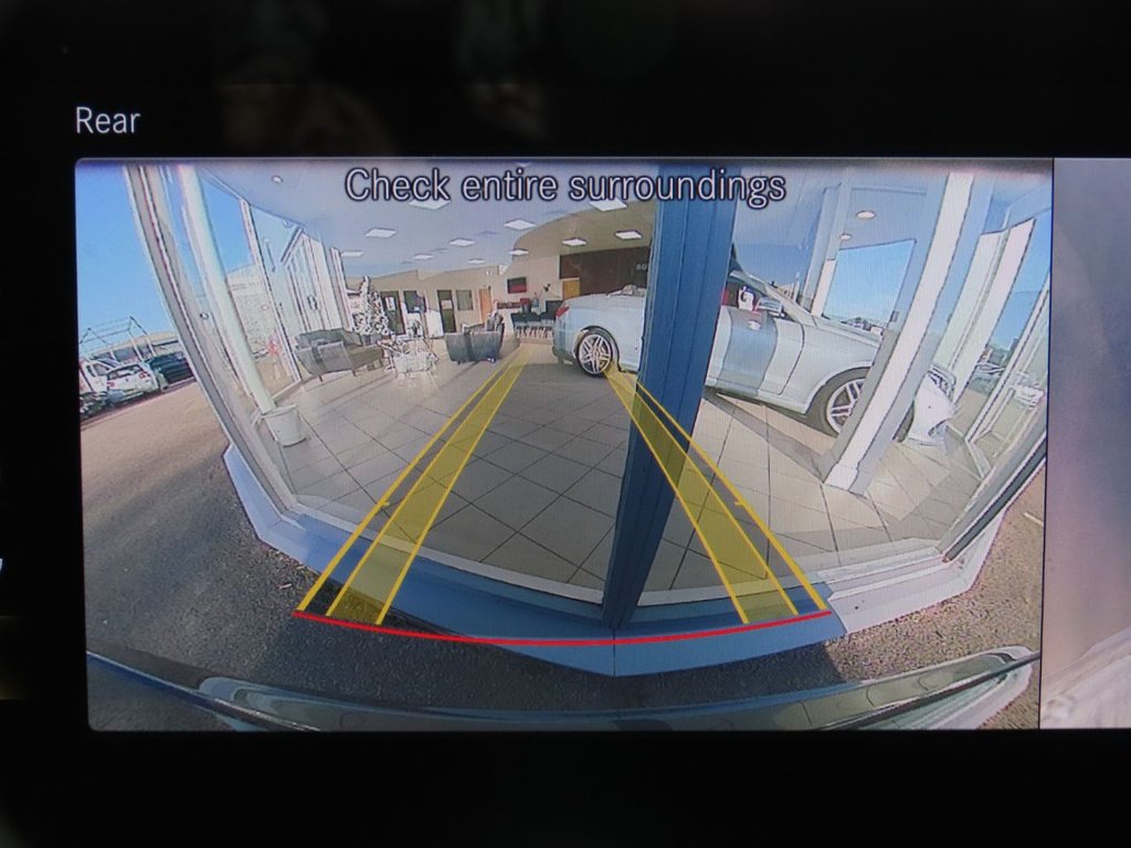 Used Mercedes-Benz GLC 2023 for sale - 77056410: Photo 10