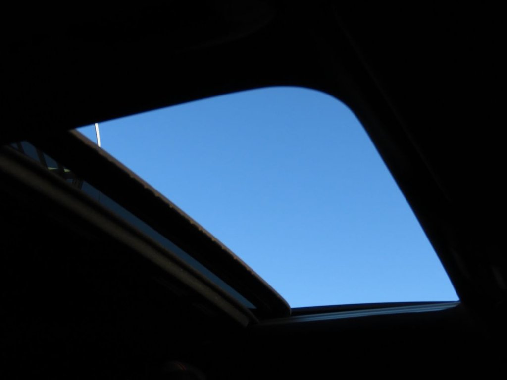 Used Mercedes-Benz GLC 2023 for sale - 77056410: Photo 11