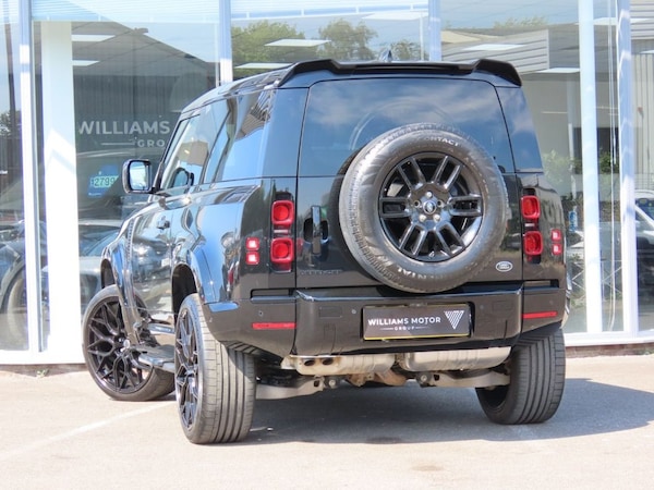 Used Land Rover Defender 2021 for sale - 74552479: Photo 4