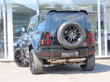 Used Land Rover Defender 2021 for sale - 74552479: Photo