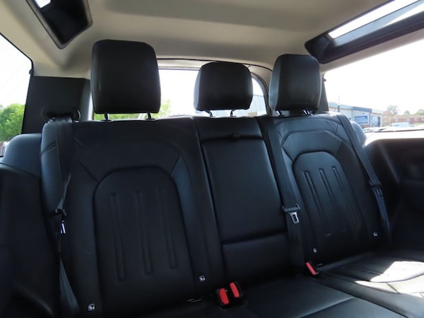 Used Land Rover Defender 2021 for sale - 74552479: Photo 8