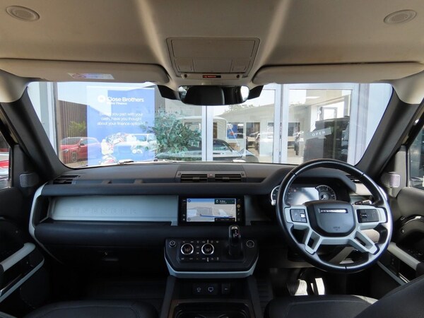 Used Land Rover Defender 2021 for sale - 74552479: Photo 9