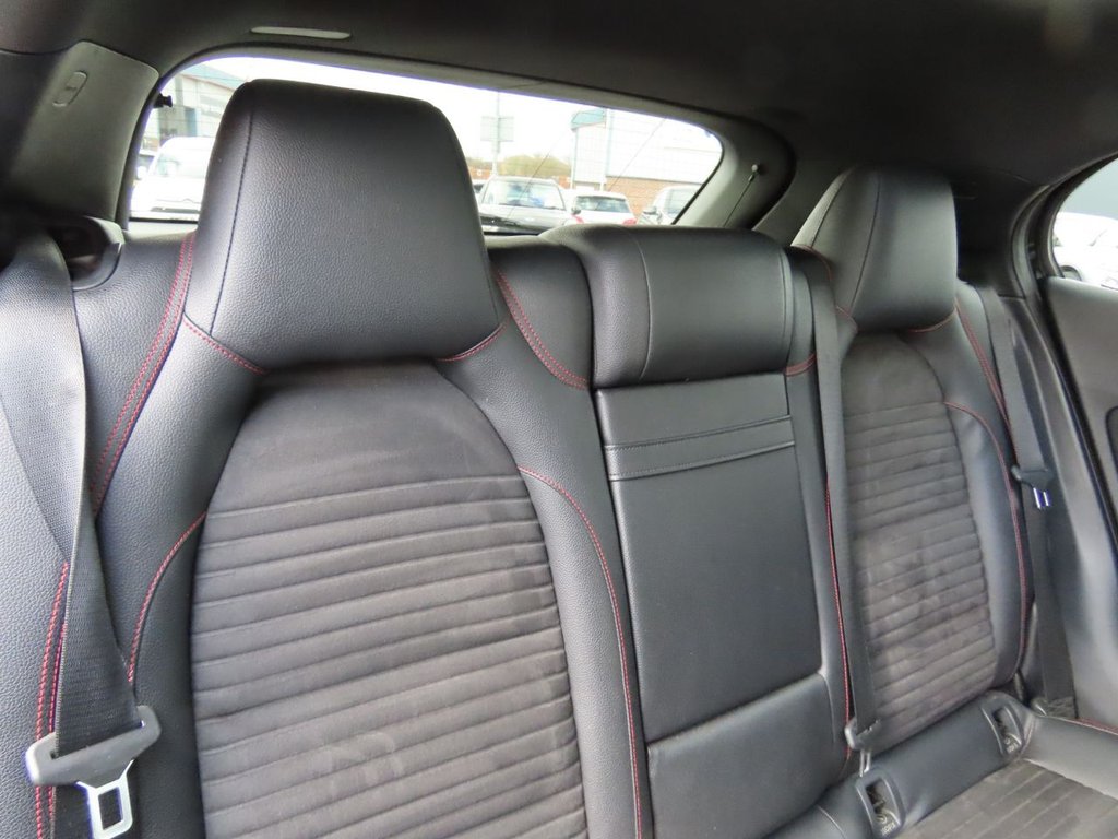 Used Mercedes-Benz GLA 2015 for sale - 77313189: Photo 8