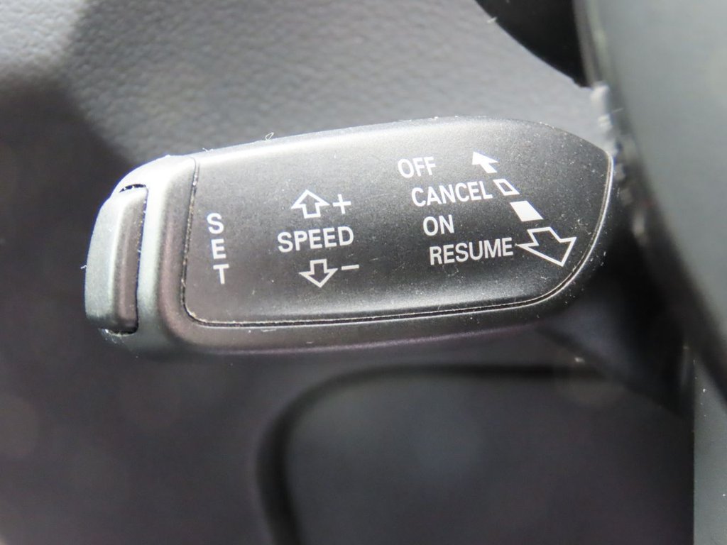 Used Audi Q3 2014 for sale - 77642361: Photo 39