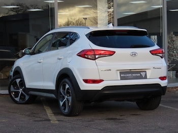 Used Hyundai TUCSON 2017 for sale - 77007160: Photo