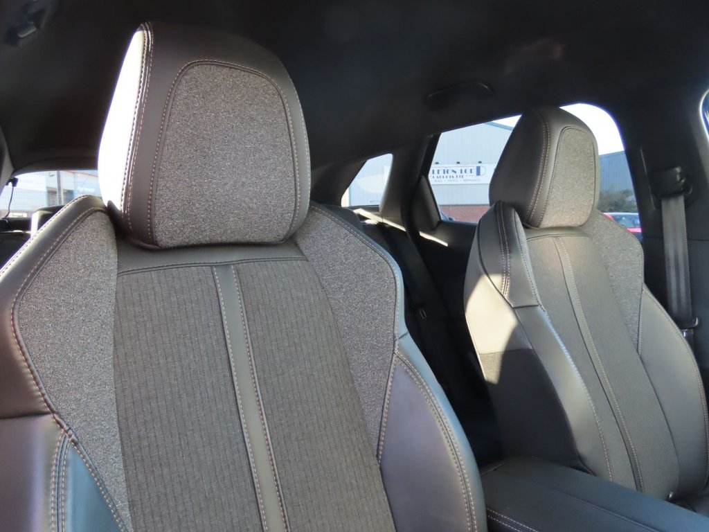 Used Peugeot 3008 2017 for sale - 77007101: Photo 6