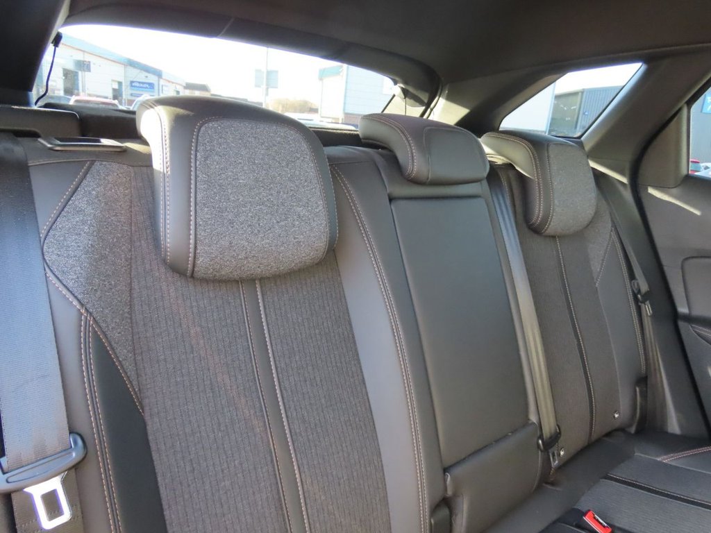 Used Peugeot 3008 2017 for sale - 77007101: Photo 7