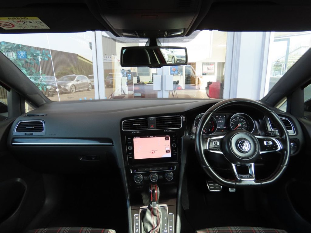 Used Volkswagen Golf 2014 for sale - 76009655: Photo 9