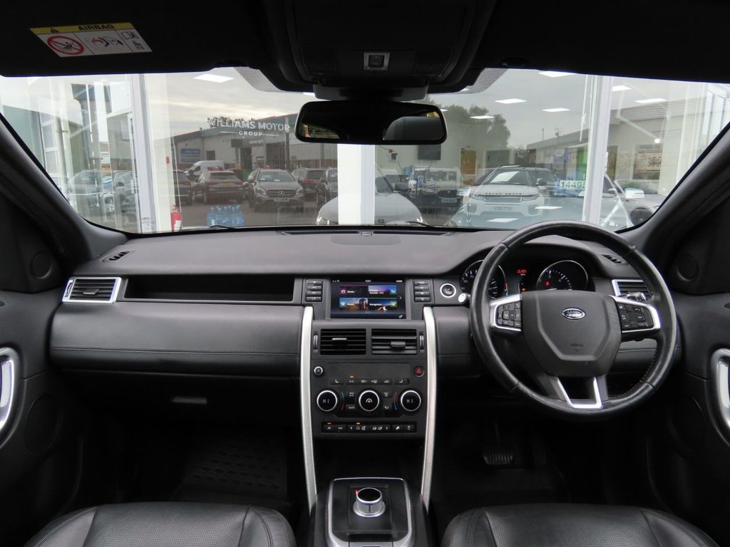 Used Land Rover Discovery Sport 2015 for sale - 76080304: Photo 12