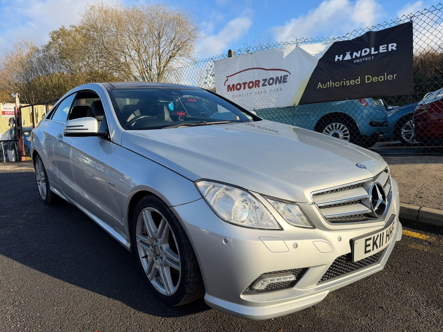 Used Mercedes-Benz E Class 2011 for sale - 76850421: Photo 1