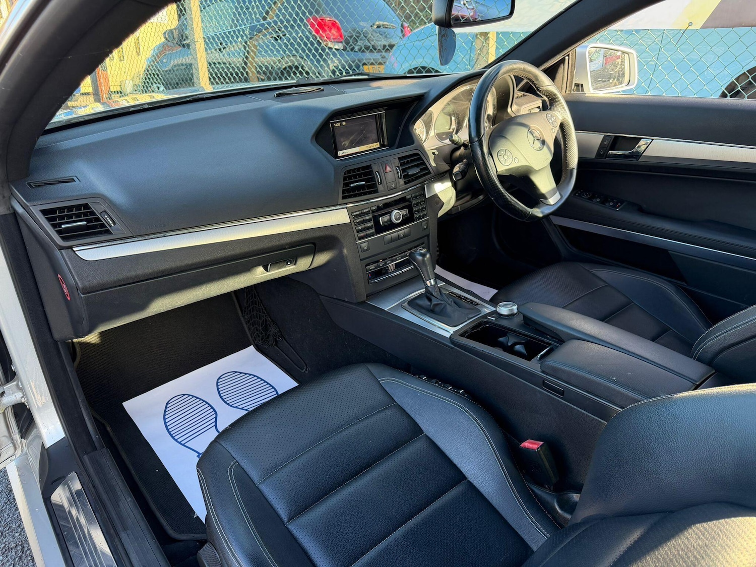 Used Mercedes-Benz E Class 2011 for sale - 76850421: Photo 12