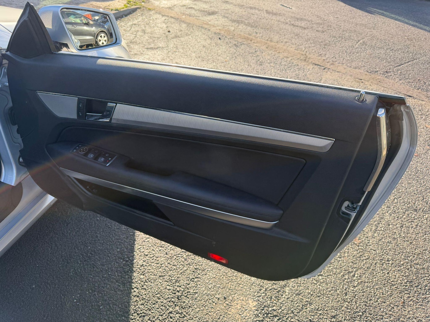 Used Mercedes-Benz E Class 2011 for sale - 76850421: Photo 17