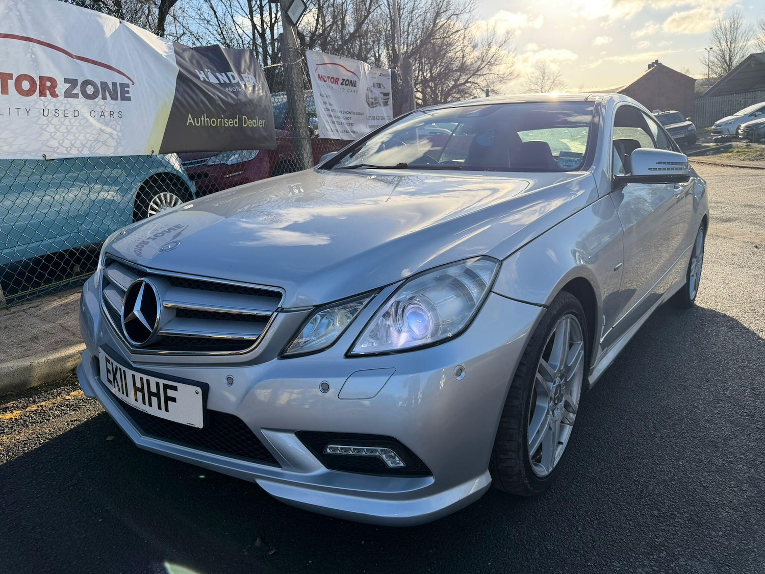 Used Mercedes-Benz E Class 2011 for sale - 76850421: Photo 3