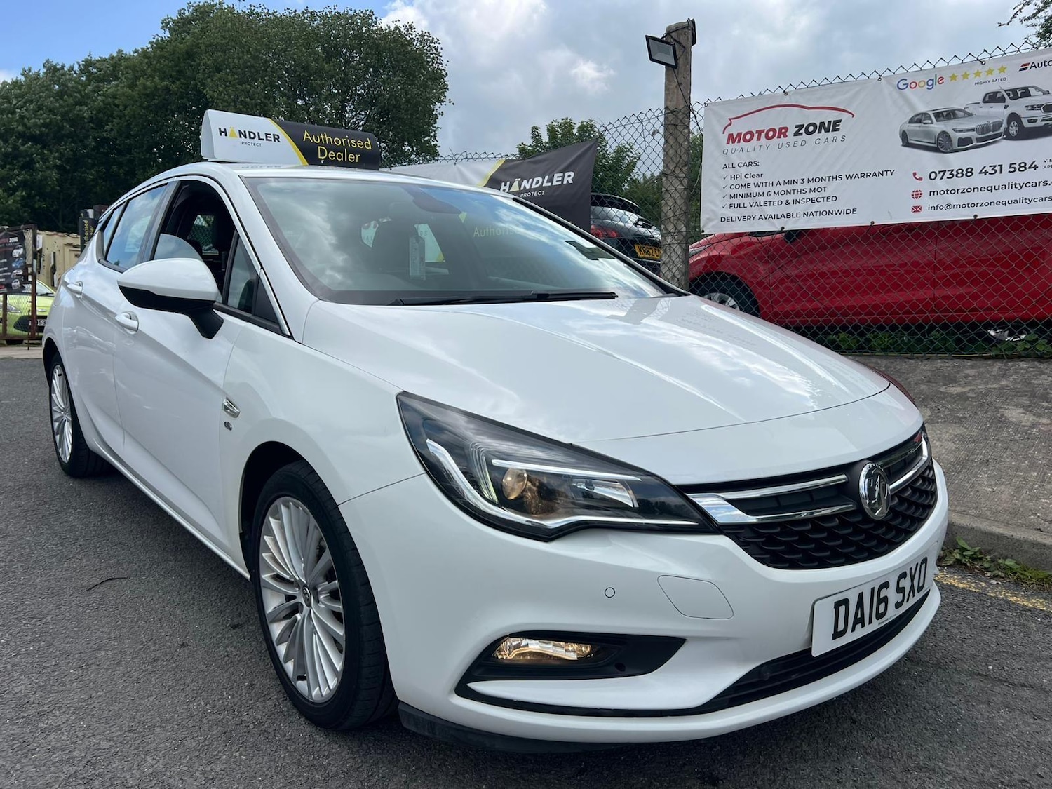Used Vauxhall Astra for sale - 76824964: Photo 1