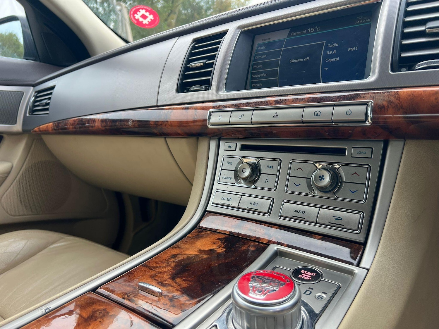 Used Jaguar XF 2009 for sale - 76743444: Photo 11