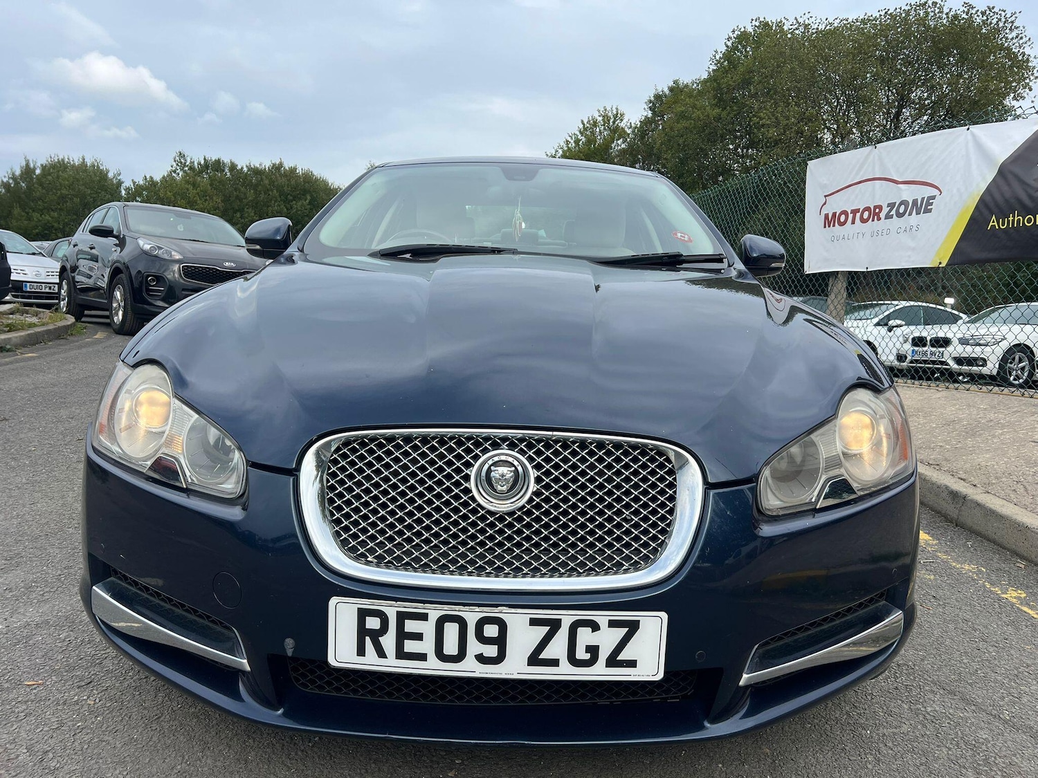 Used Jaguar XF 2009 for sale - 76743444: Photo 2