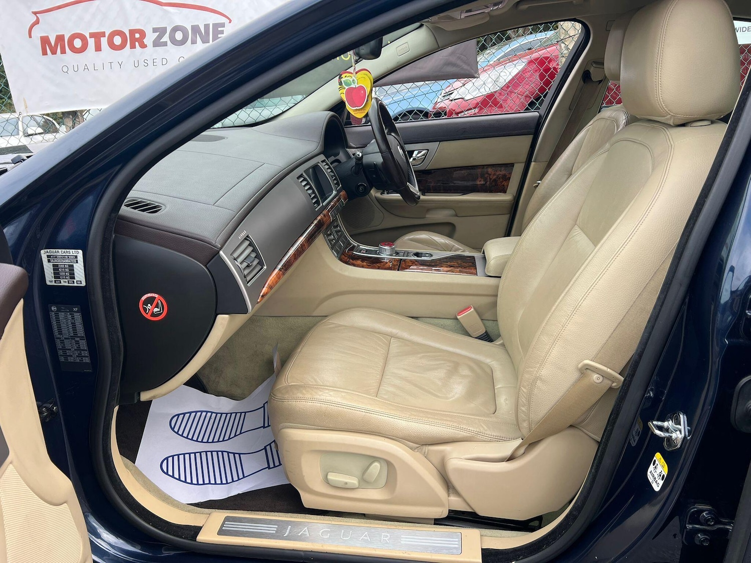 Used Jaguar XF 2009 for sale - 76743444: Photo 27