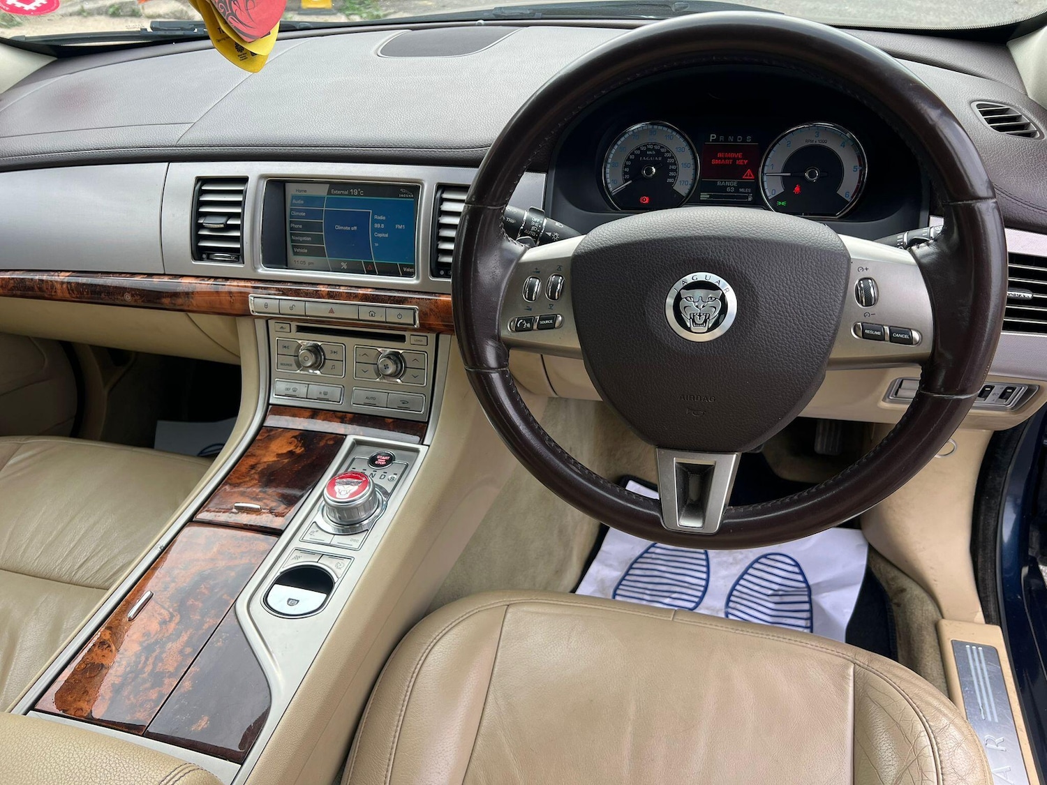 Used Jaguar XF 2009 for sale - 76743444: Photo 28