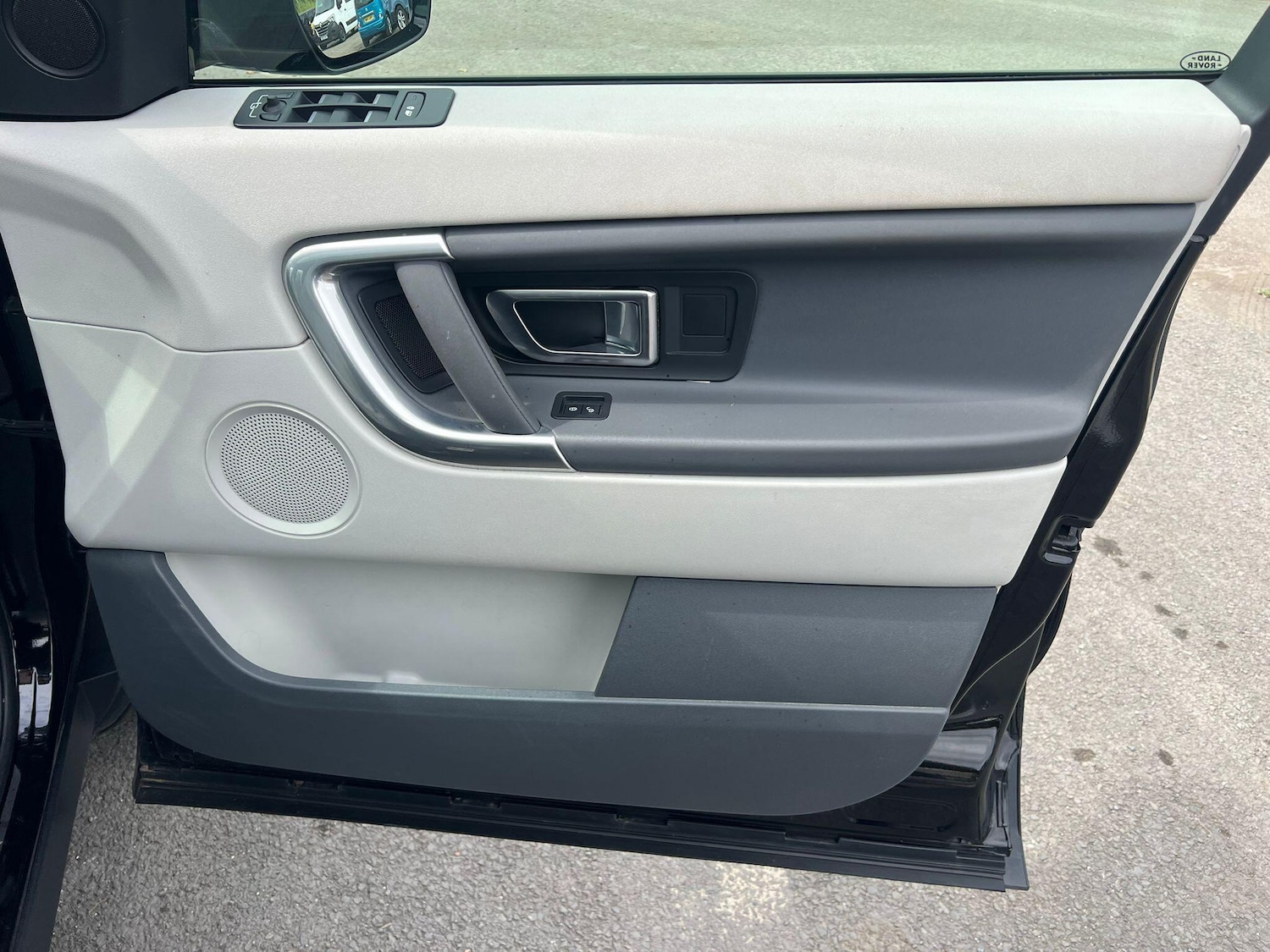 Used Land Rover Discovery Sport 2017 for sale - 76825228: Photo 21