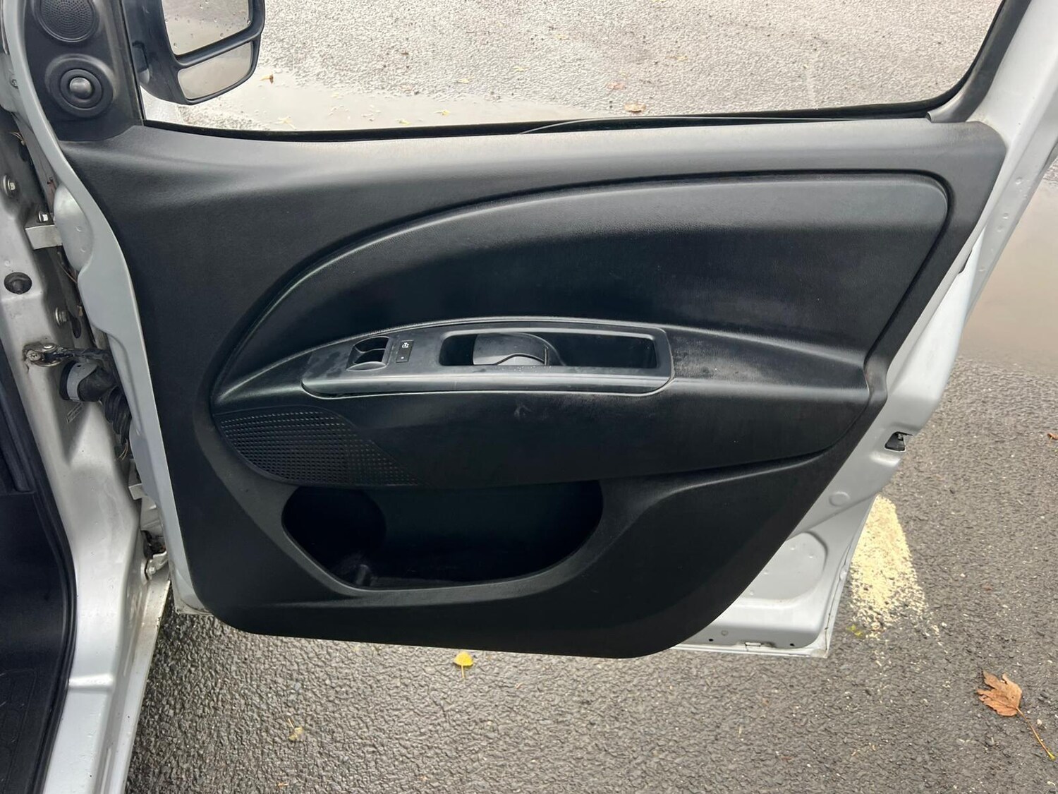Used Vauxhall Combo 2013 for sale - 76742561: Photo 24
